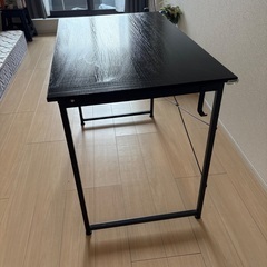黒色テーブル｜食事・勉強・PC用／組立工具・説明書付きの画像