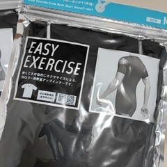 【未開封品】ユニクロ　イージーエクササイズTシャツ＆ボクサーブリーフの画像