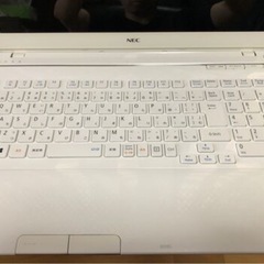 Ａランク美品リノベＰＣ・Ｗｅｂカメラ内蔵/高速ｉ５第三世代/爆速ＳＳＤ２４０ＧＢ/メモリ４GＢ/人気のクロスホワイト/Ｗｉｎ１０/Office2019付/15.6ｲﾝﾁ/無線ＬＡＮ/ＤＶＤ・ＣＤ再生ソフト付の画像