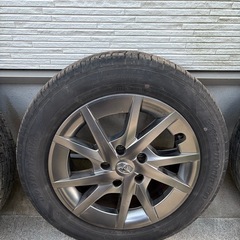 プリウスa アルミホイルキャップ付の画像