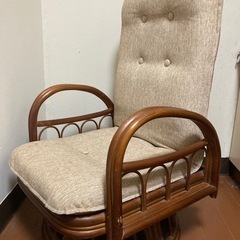 回転リクライニング1人用ソファの画像