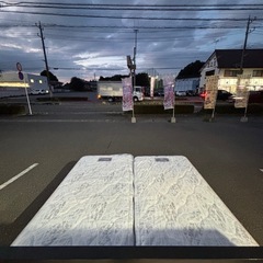 SIMMONS シモンズ キングベッド マットレス付きの画像