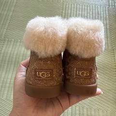 Ugg ベビーブーツの画像