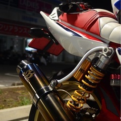 CB400sf NC42 限定500台赤フレーム カスタム車両  聞きたいことなら最後のqrコードからお願い致します ちんち○割は無いけどイン○○割なら有りますの画像