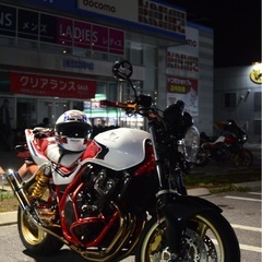 CB400sf NC42 限定500台赤フレーム カスタム車両  聞きたいことなら最後のqrコードからお願い致します ちんち○割は無いけどイン○○割なら有りますの画像