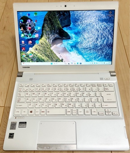 ダイナブック ホワイト 高性能 Corei7 16GB 500GB SSD Office2024 Windows11 初期設定済