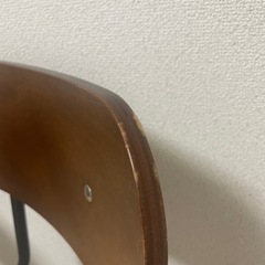 カウンターイス2脚セット（ベージュ色と濃茶色）の画像