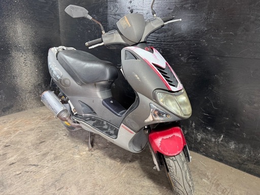 ★支払い総額3.5万円★関東圏内即日配送可能！キムコ スーパー9 車格の大きい50cc！前後ディスクブレーキ！2スト水冷スクーター！