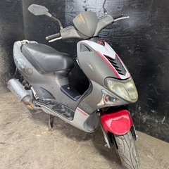 ★支払い総額3.5万円★関東圏内即日配送可能！キムコ スーパー9 車格の大きい50cc！前後ディスクブレーキ！2スト水冷スクーター！の画像