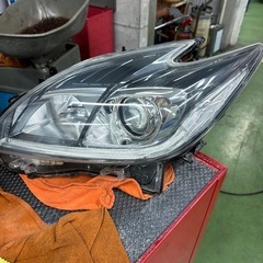 【出張OK】車のヘッドライト黄ばみ・曇り除去／ピカピカに磨きます✨の画像