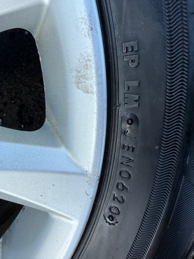 ECOPlaNH100 —-215/55R17—94V