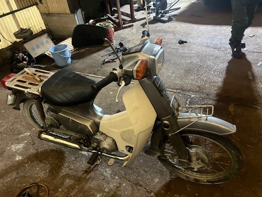 スーパーカブ50cc シルバー