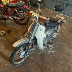 スーパーカブ50cc シルバーの画像