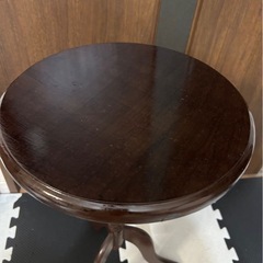 木製コーヒーテーブルの画像