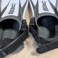 CRESSI ダイビング フィン　 S/Mサイズ　の画像