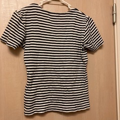 カットソー　サイズMの画像