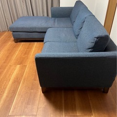 リラックスフォーム　ソファーの画像