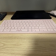 ELECOM Bluetoothキーボード US配列 テンキーありの画像