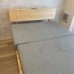 シングルベッドと高反発マットレスの画像