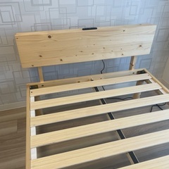 シングルベッドと高反発マットレスの画像