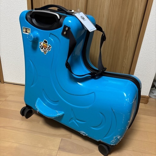 乗って座って運べる キッズ キャリーバッグ 24インチ