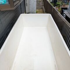FRP 水槽　1500リットルの画像