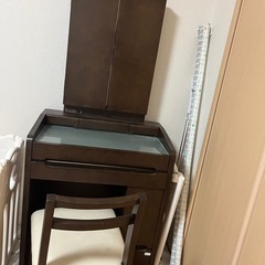 大塚家具　OTSKA テーブル　椅子 鏡 の画像
