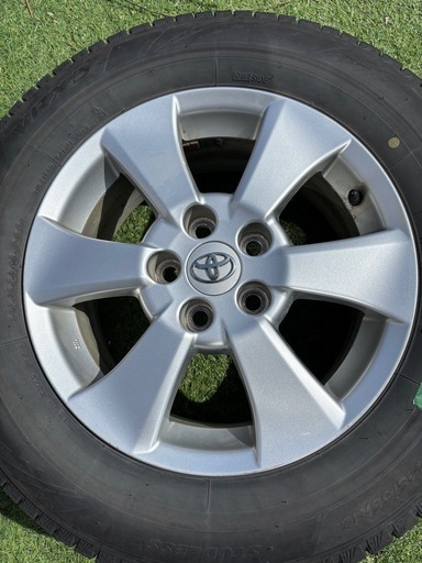 『交渉中』　
ホイール付きスタッドレスタイヤ