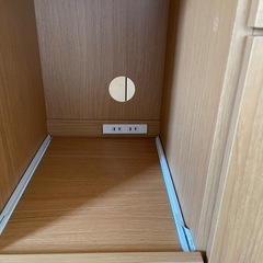 【キャビネット/ナチュラルウッド/コンセント付き】の画像