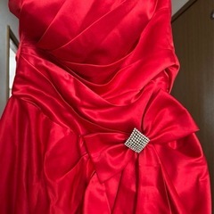 カラードレス、ウェディングドレスの画像