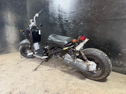 ★支払総額5.8万円★定休日なし！いつでも現車確認可能です！ ホンダ ズーマー 黒 AF58 ワンオフフレーム加工！ ロンホイ！ 社外マフラー！ 社外リアサス！ 社外ステップ！ 社外ハンドルメーター！　