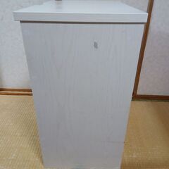 【もらってください】机の画像