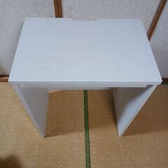 【もらってください】机の画像