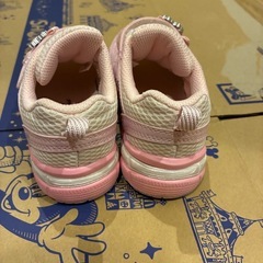 16cm 
瞬足　スニーカーの画像