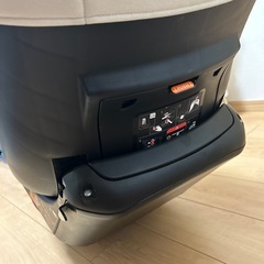 エールベベ・クルットNT2　回転式チャイルドシートの画像