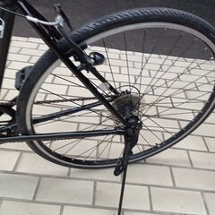 ★ジモティ割あり★  クロスバイク　  ブラック クリーニング済み TK6547の画像