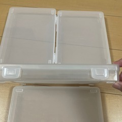 100円均一ケースの画像