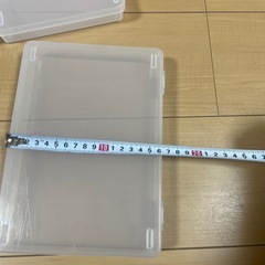 100円均一ケースの画像