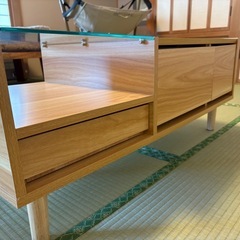 LOWYAドレッサーテーブルの画像