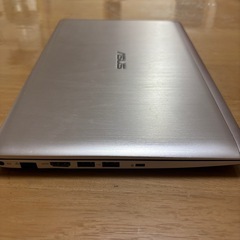 ノートパソコン ASUS X202Eの画像
