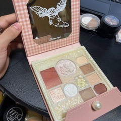化粧品　Cの画像