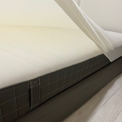 IKEA ダブルベッドの画像