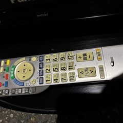 テレビ37型の画像