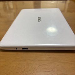 ノートパソコン ASUS E203Mの画像