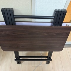 折りたたみ机
の画像