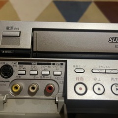 ジャンク品　Panasonic DVD/VHS一体型　ビデオレコーダーの画像