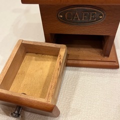 コーヒーミル・マキネッタ（ビアレッティ、BIALETTI）　の画像