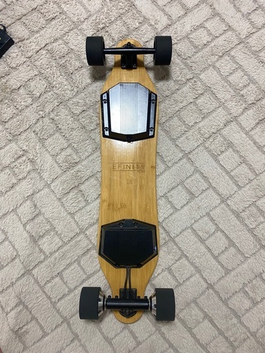EFINITY 電動スケボー
 