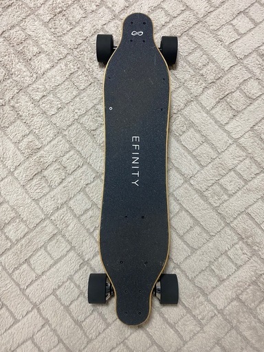 EFINITY 電動スケボー
 