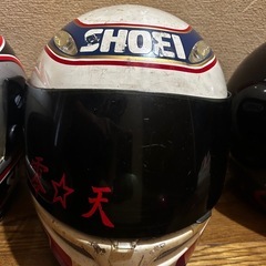 ヘルメット4点の画像